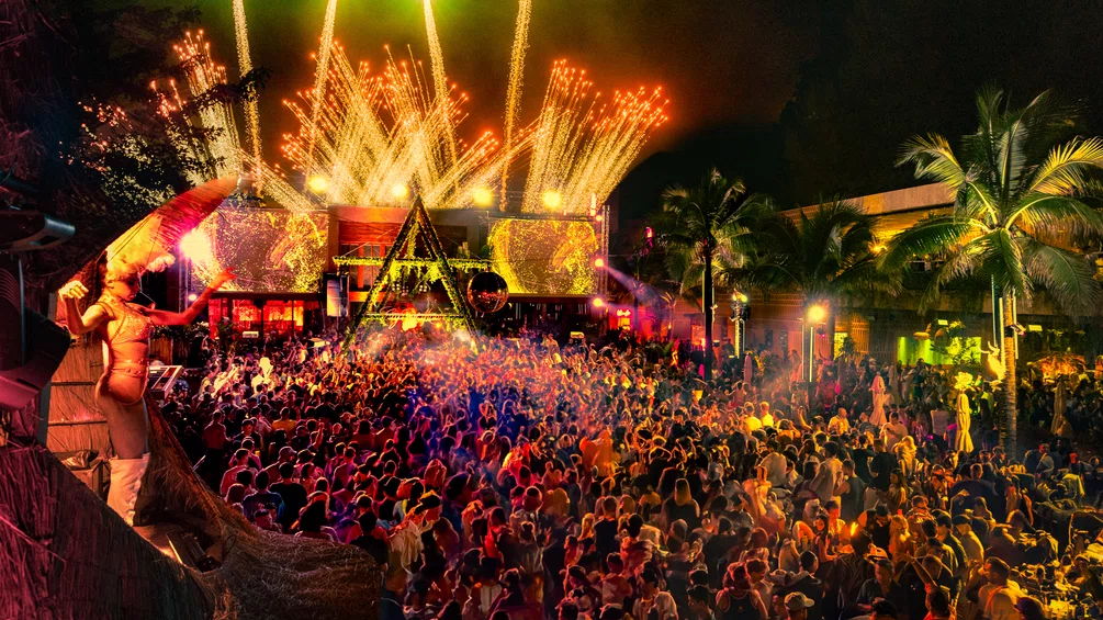 Cafe Del Mar